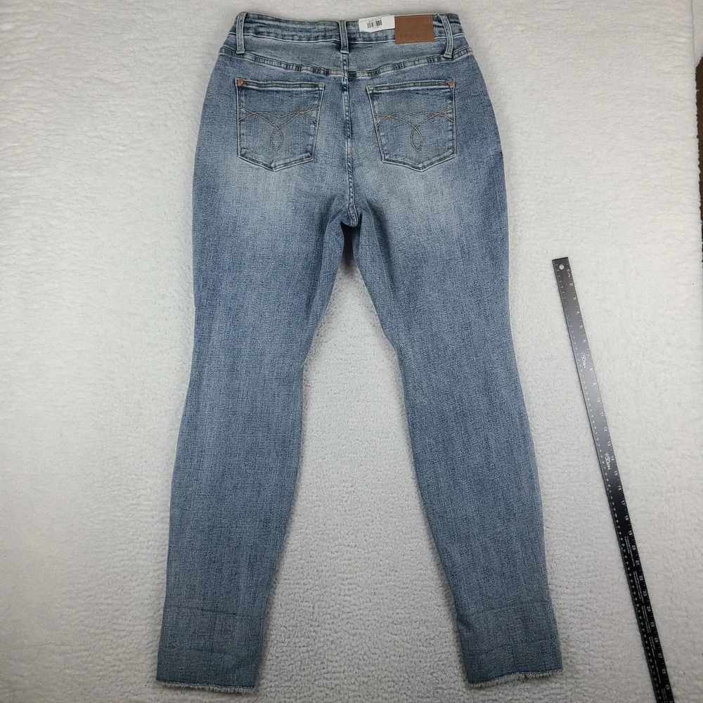 Judy Blue Jeans Womens 16W Blue Boyfriend Fit Distress Light Wash JB88605 NEW
